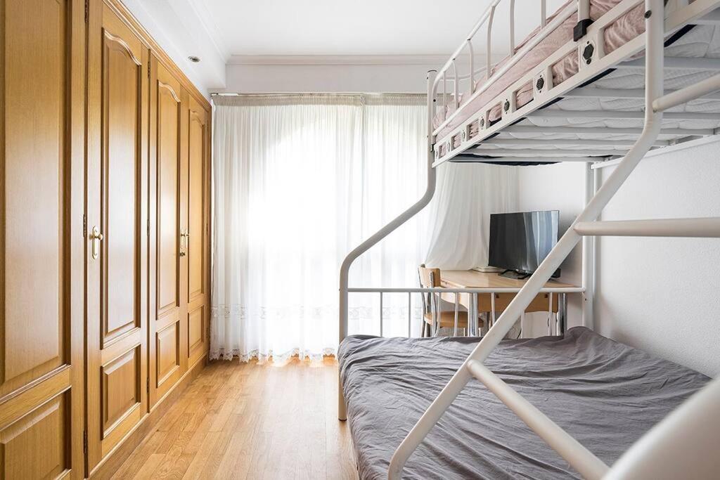 New Apartment & Terrace. Steps To Ondarreta Beach Añorga-Lugariz Екстериор снимка