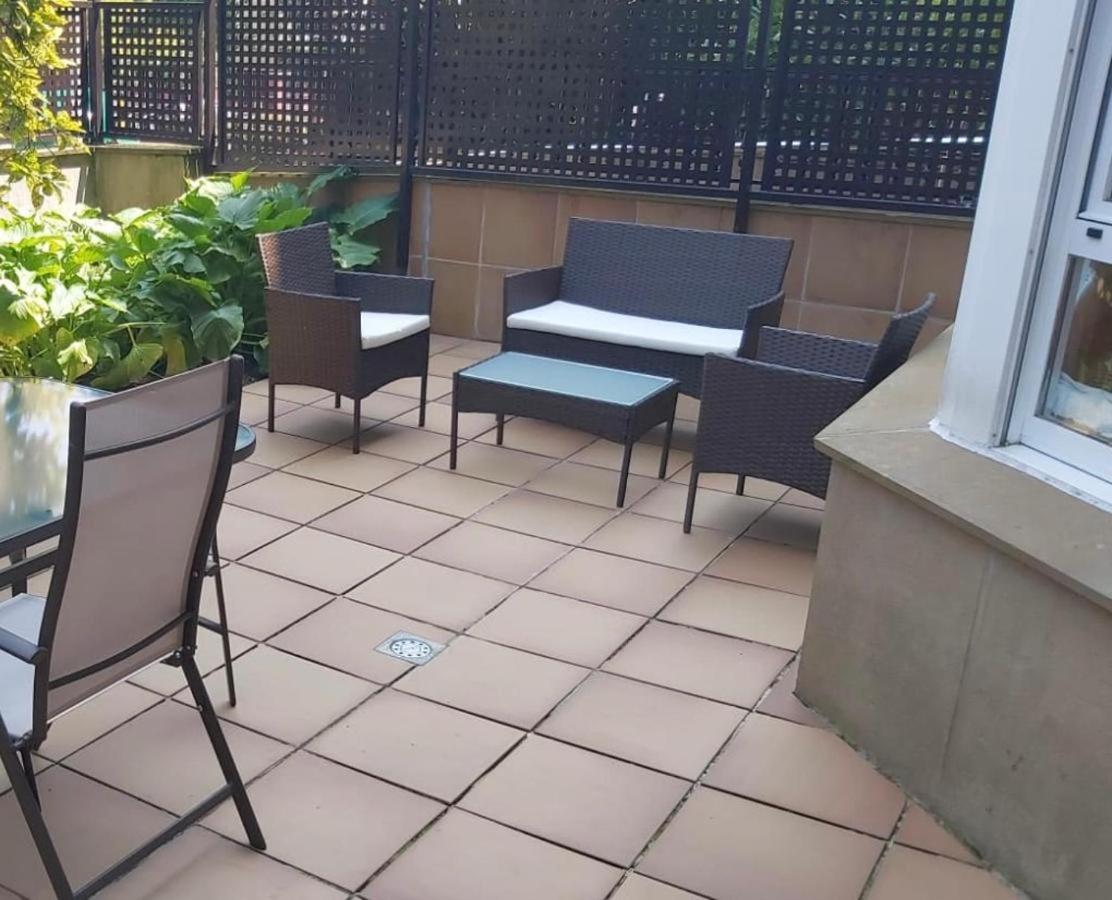 New Apartment & Terrace. Steps To Ondarreta Beach Añorga-Lugariz Екстериор снимка